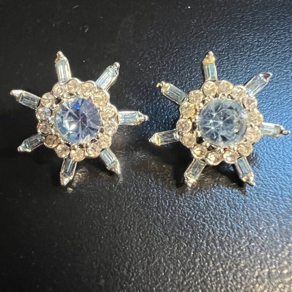 Vintage Statement‎ Clip On Earrings Blue Clear Rhinestones Silver Tone Starburst